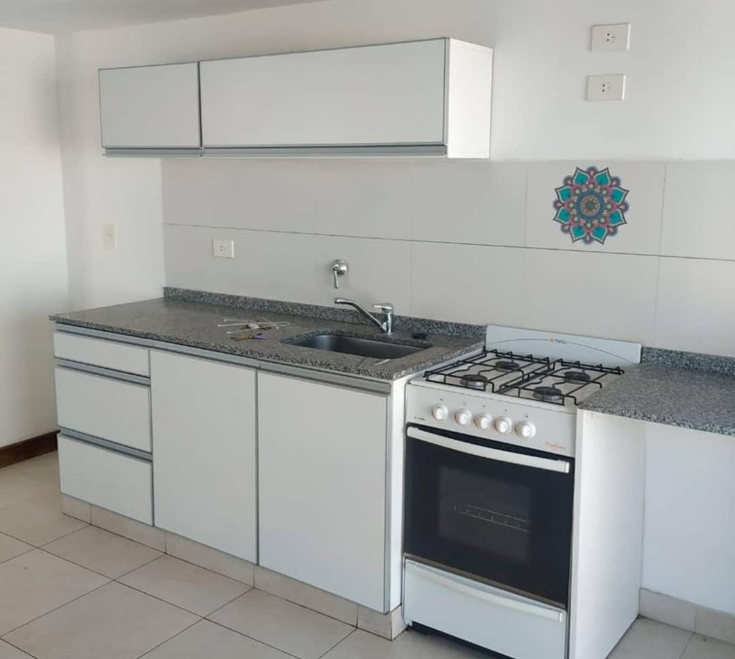 ALQUILER DEPARTAMENTO E.CARBO/ALSINA